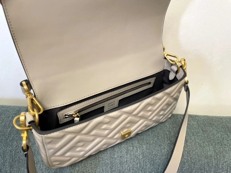 Fendi Baguette Bags 4222C-0288