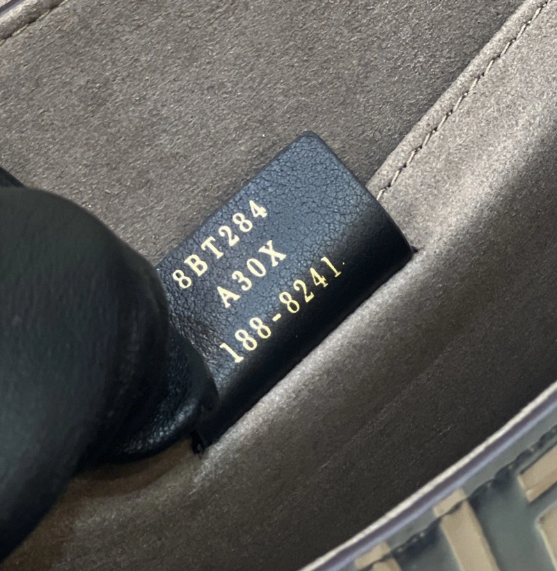 Fendi Top Handle Bags 4222C-0312