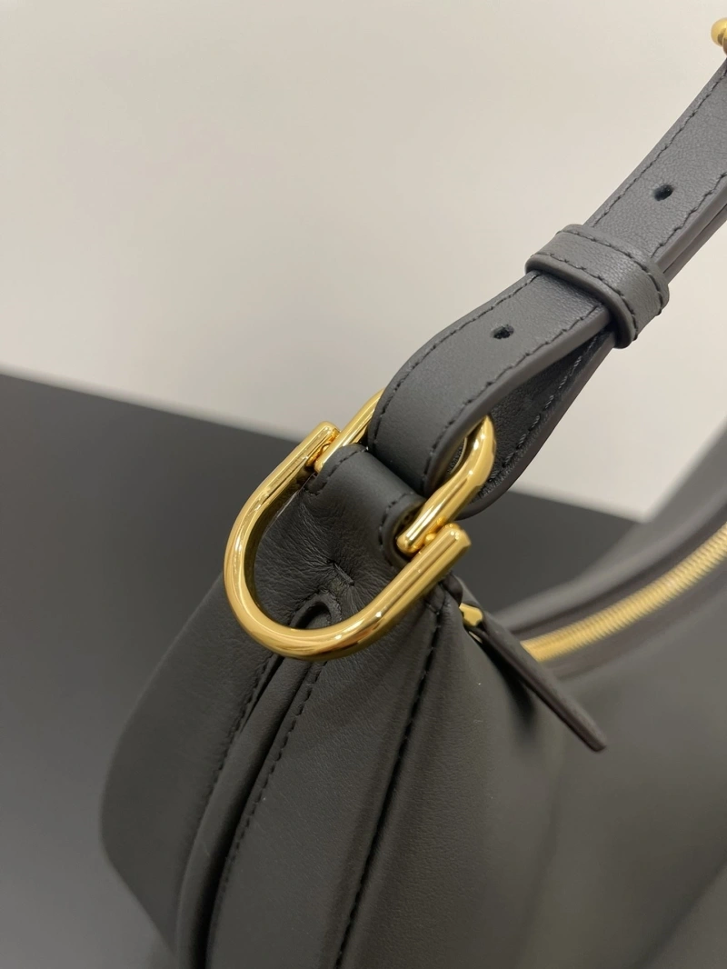 Fendi Top Handle Bags 4222C-0314