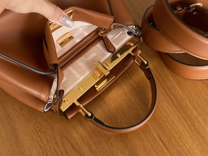 Fendi Top Handle Bags 4222C-0337