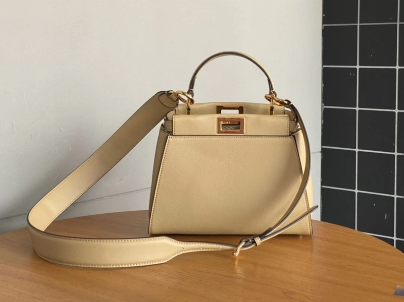 Fendi Top Handle Bags 4222C-0338