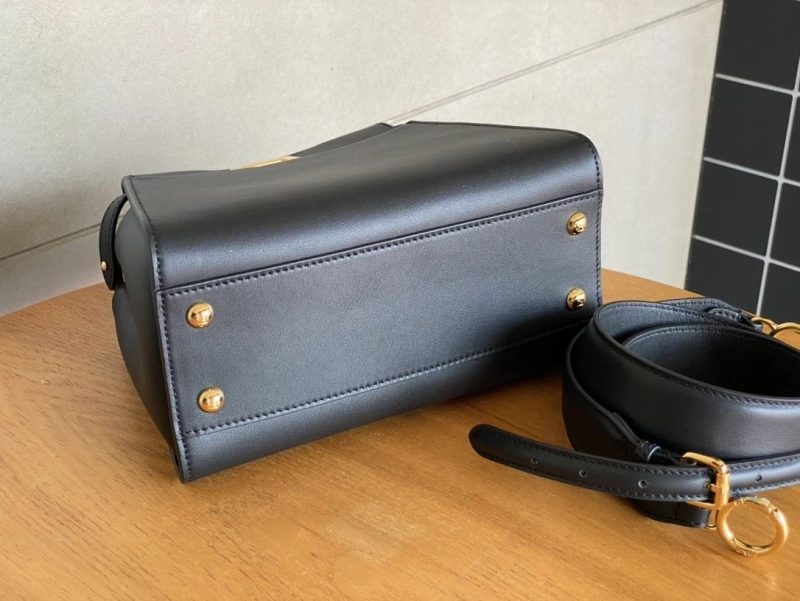 Fendi Top Handle Bags 4222C-0341