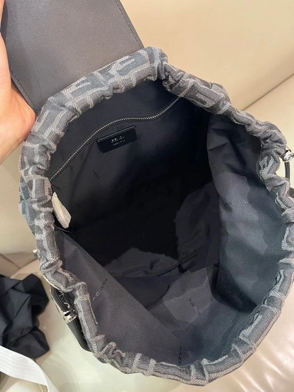 Fendi Backpacks 4222C-0346