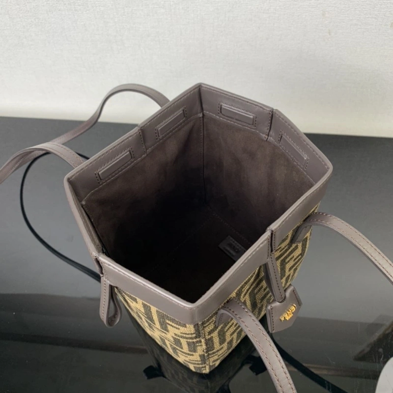 Fendi Shopping Bags 4222C-0362