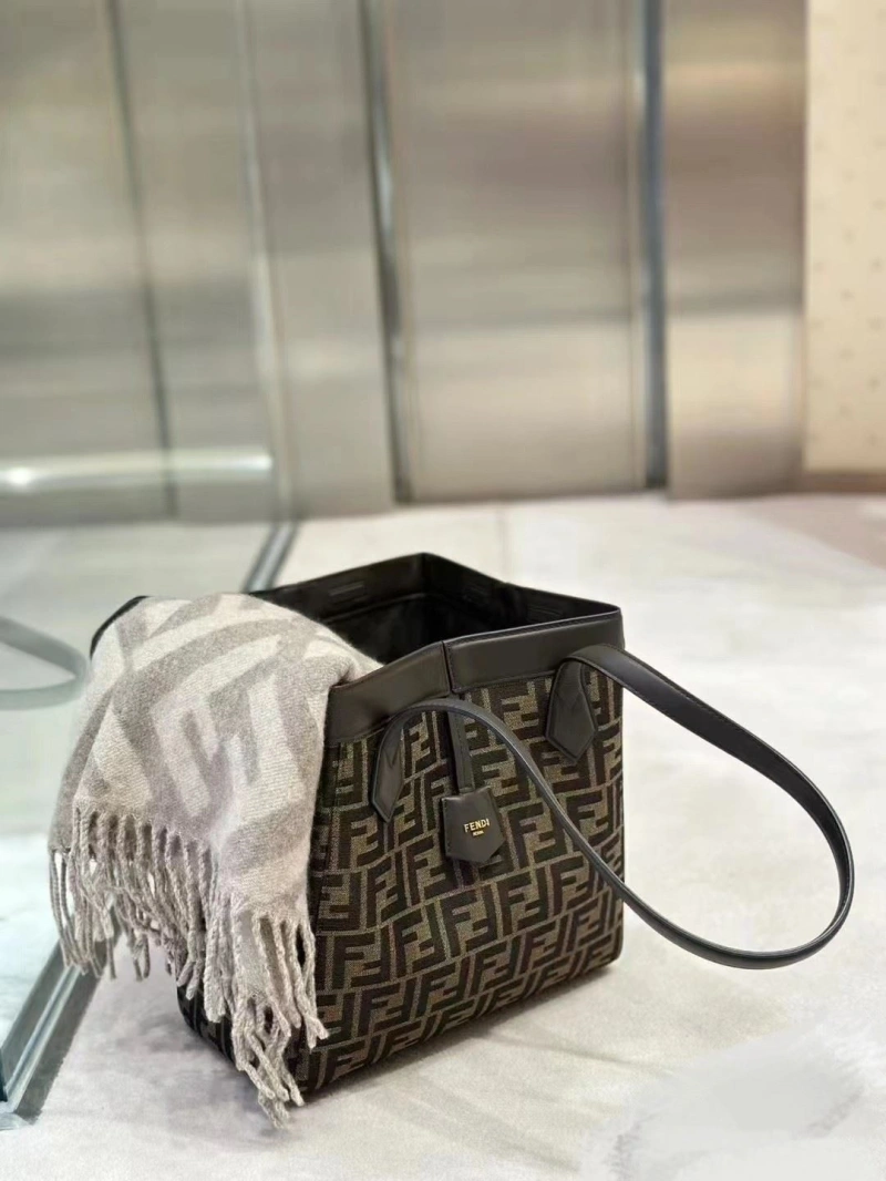 Fendi Bucket Bags 4222C-0372
