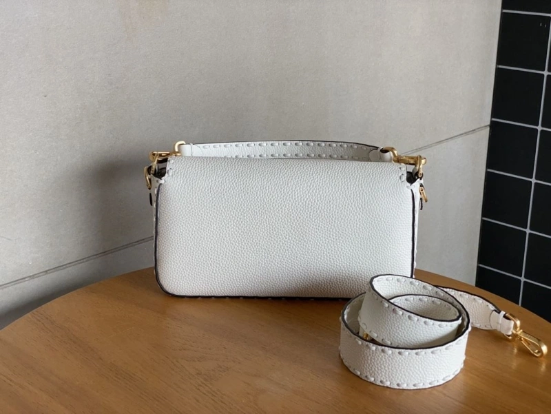 Fendi Baguette Bags 4222C-0440