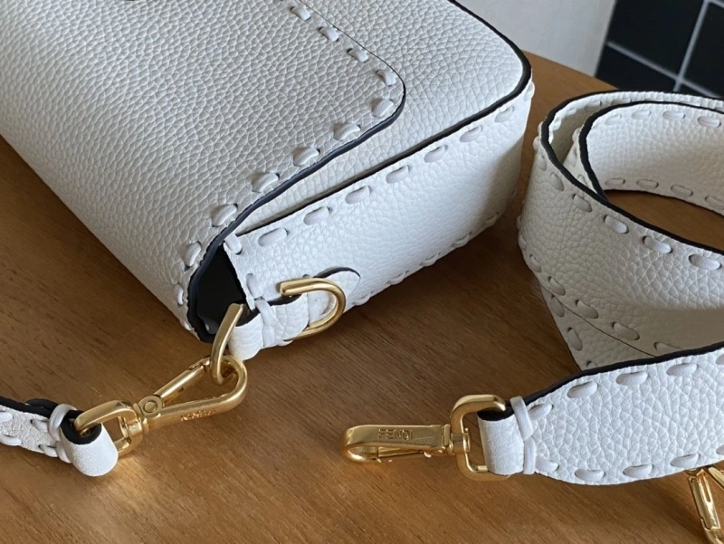 Fendi Baguette Bags 4222C-0440