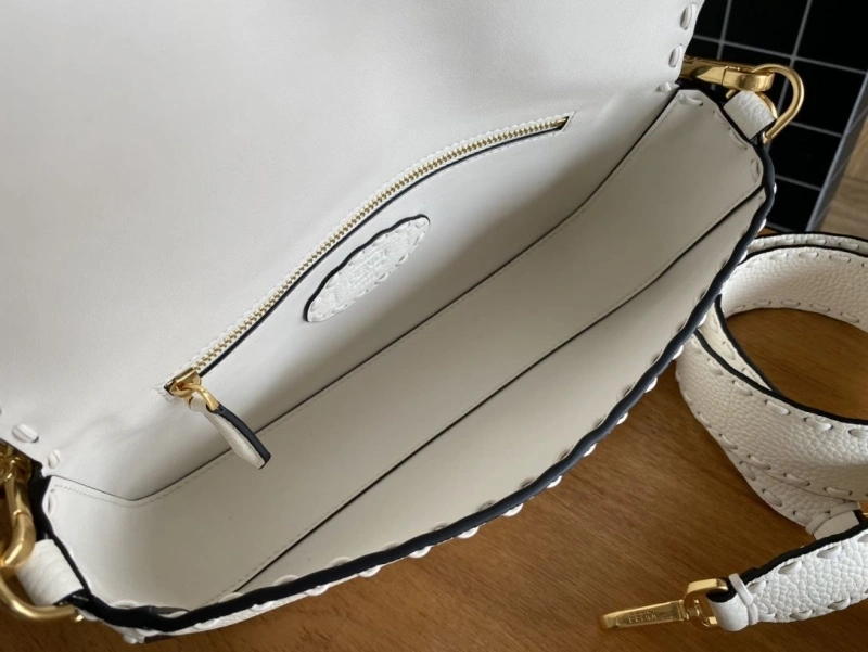 Fendi Baguette Bags 4222C-0440