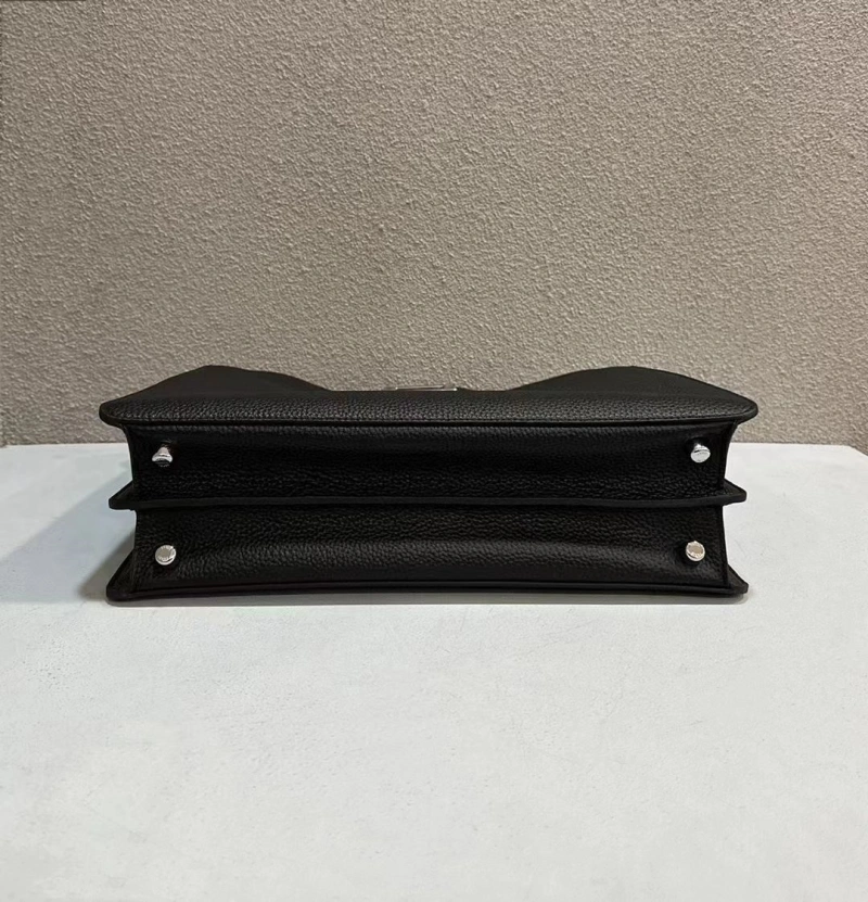 Fendi Shopping Bags 4222C-0495