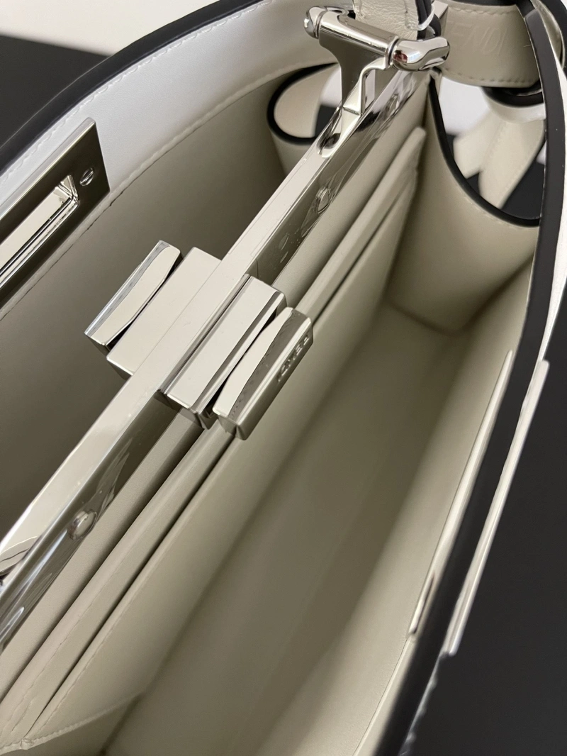 Fendi Top Handle Bags 4222C-0501