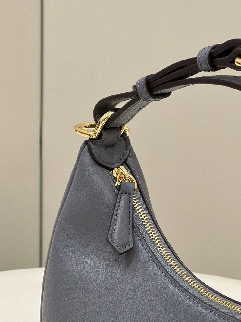 Fendi Top Handle Bags 4222C-0510