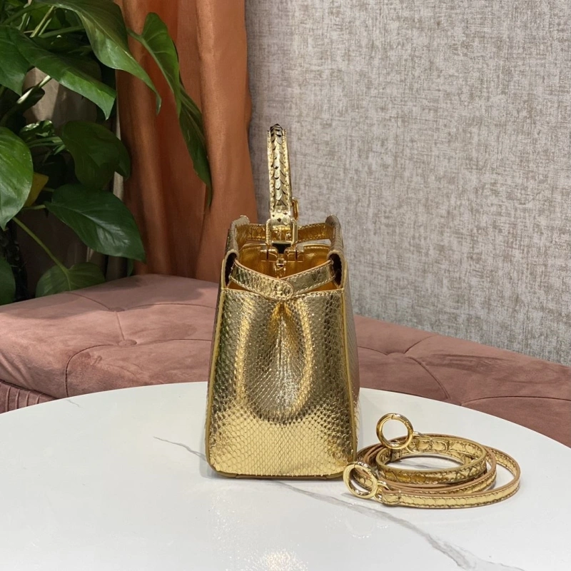 Fendi Top Handle Bags 4222C-0527