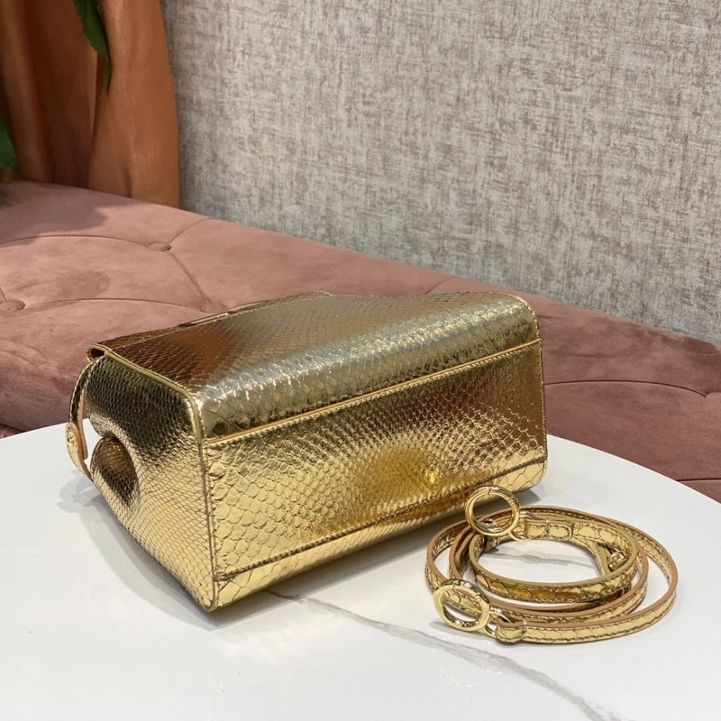 Fendi Top Handle Bags 4222C-0527