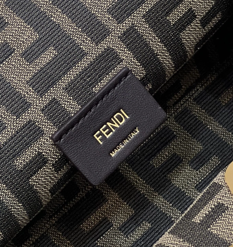 Fendi First Bags 4222C-0557