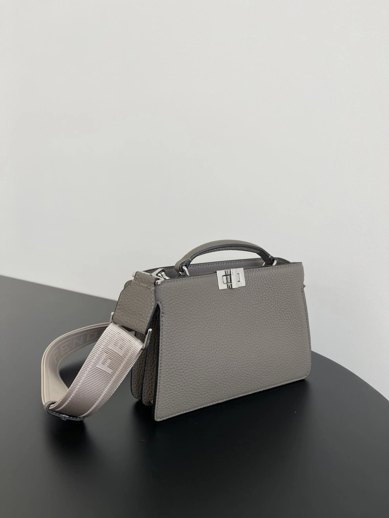 Fendi Top Handle Bags 4222C-0585