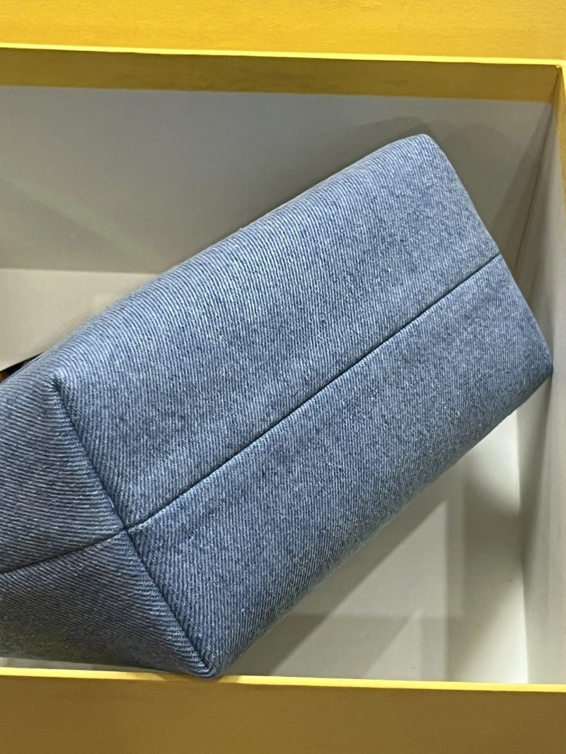 Fendi Top Handle Bags 4222C-0606