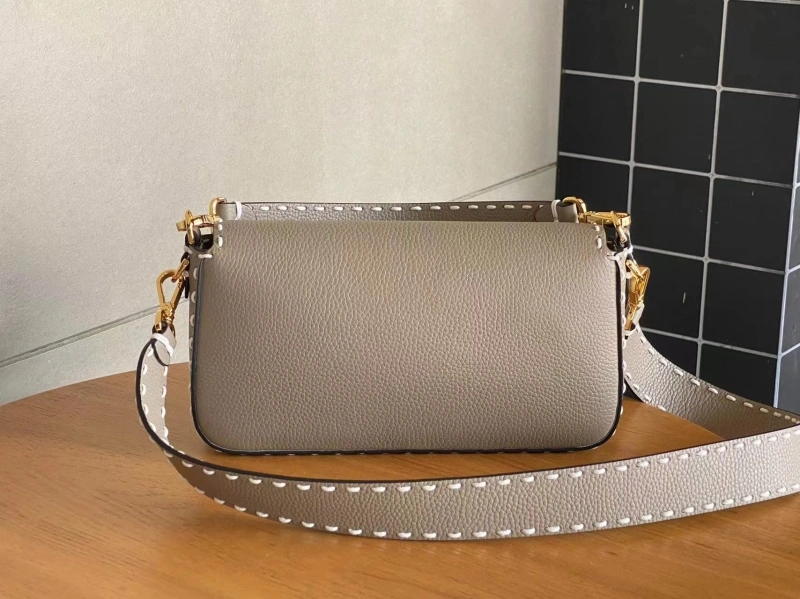 Fendi Baguette Bags 4222C-0608