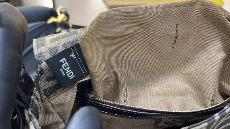 Fendi Top Handle Bags 4222C-0609