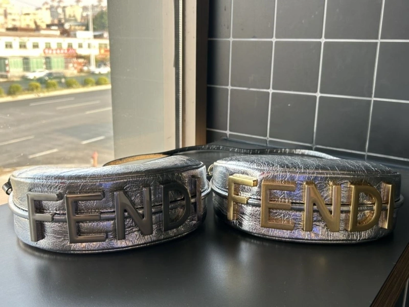 Fendi Top Handle Bags 4222C-0635