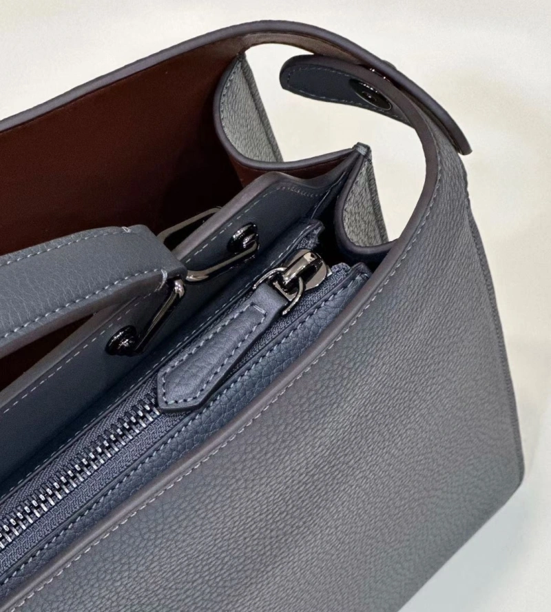 Fendi Shopping Bags 4222C-0668