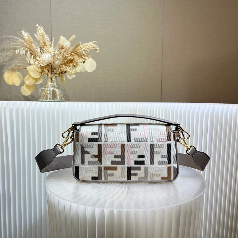Fendi Baguette Bags 4222C-0705
