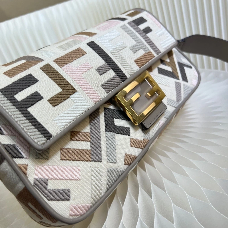 Fendi Baguette Bags 4222C-0705