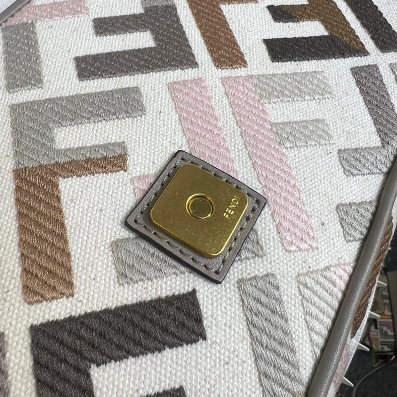 Fendi Baguette Bags 4222C-0705