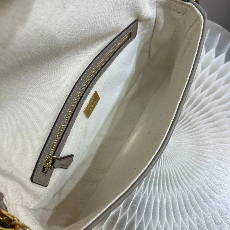 Fendi Baguette Bags 4222C-0705