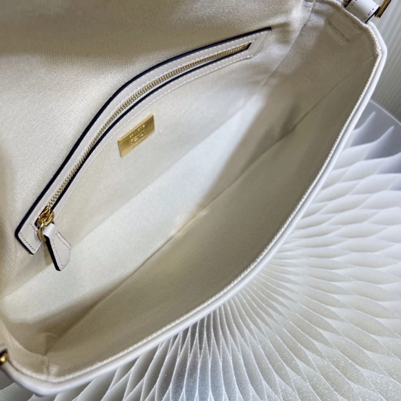 Fendi Baguette Bags 4222C-0706