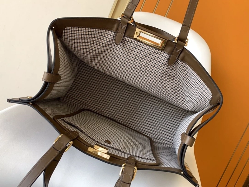 Fendi Shopping Bags 4222C-0717