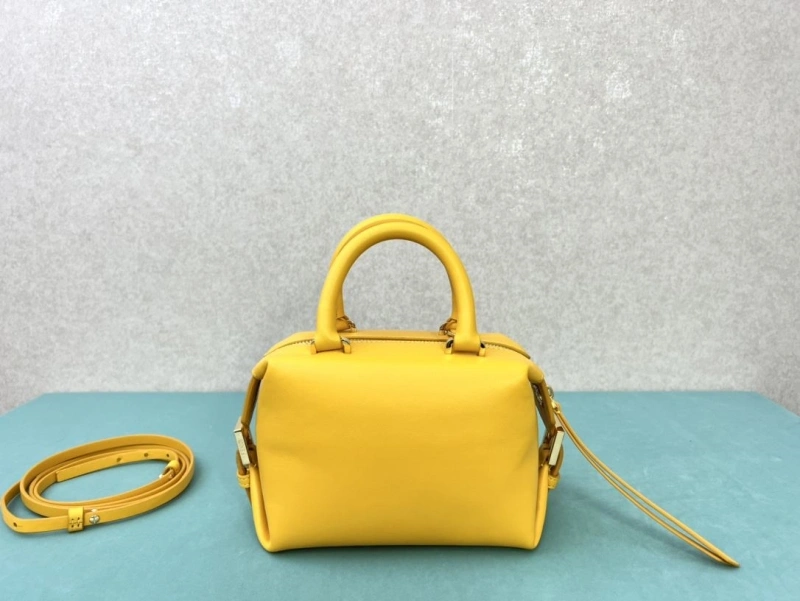 Fendi Top Handle Bags 4222C-0723