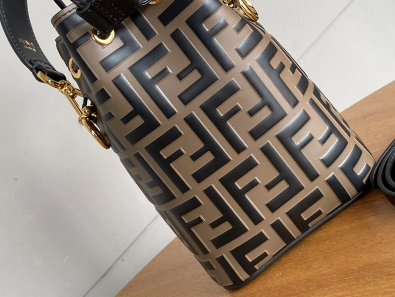 Fendi Bucket Bags 4222C-0762