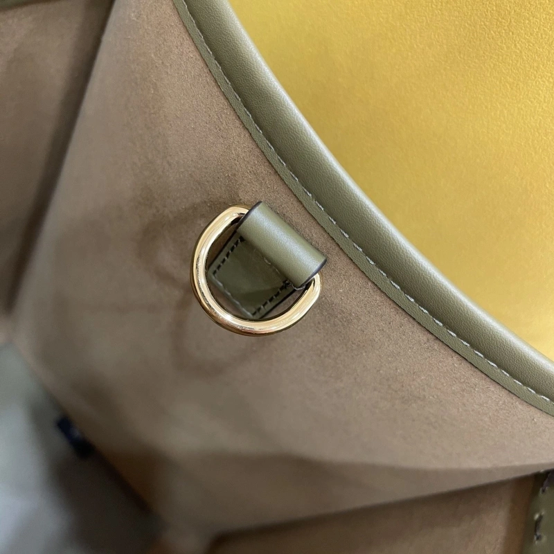 Fendi Shopping Bags 4222C-0770