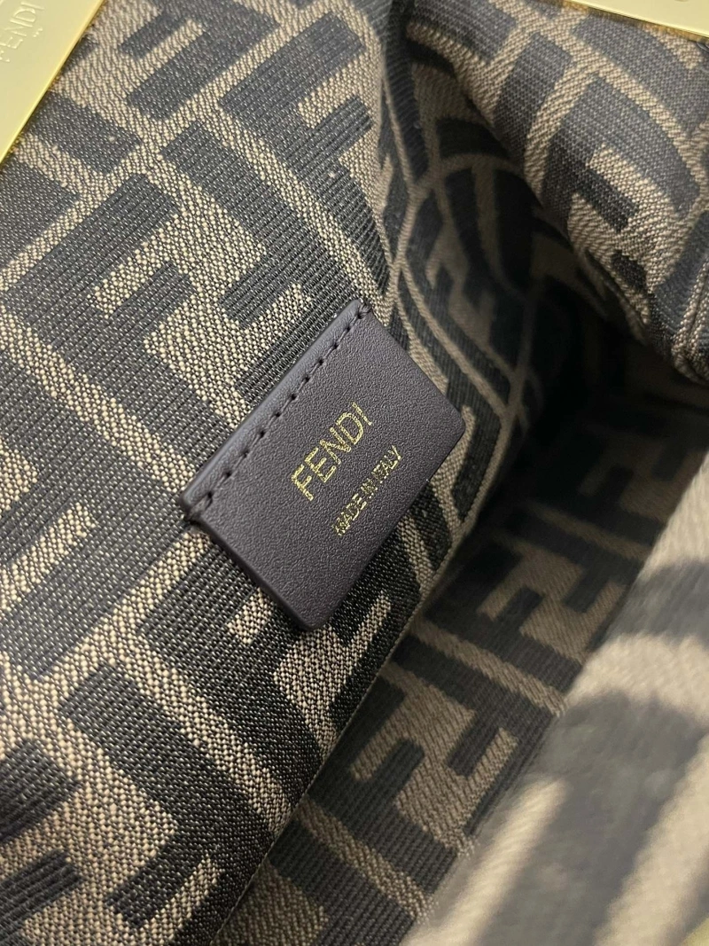 Fendi First Bags 4222C-0802