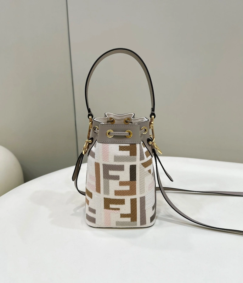 Fendi Bucket Bags 4222C-0811