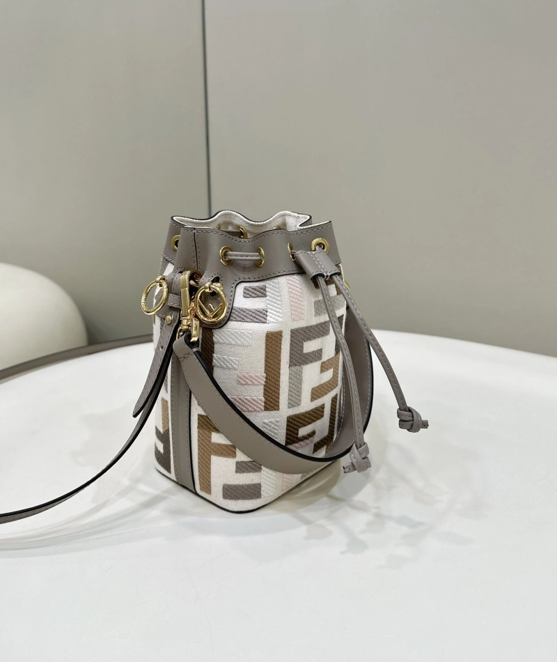 Fendi Bucket Bags 4222C-0811