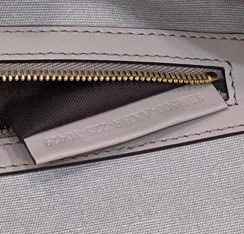 Fendi Baguette Bags 4222C-0817