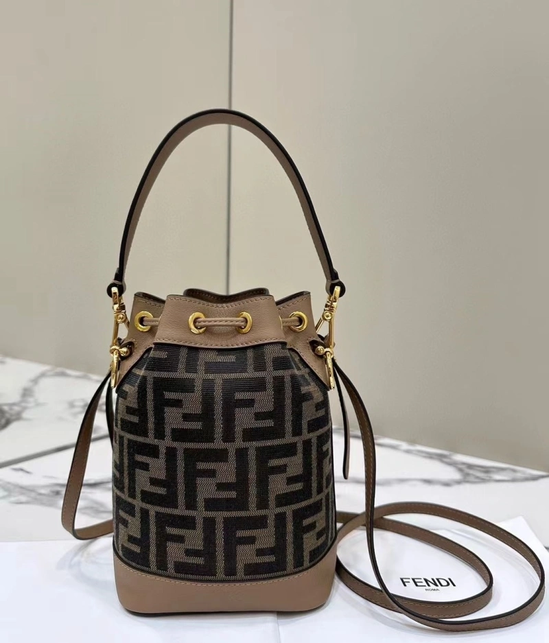 Fendi Bucket Bags 4222C-0826