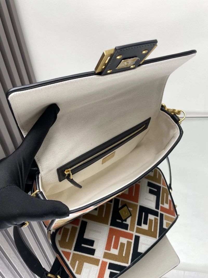 Fendi Baguette Bags 4222C-0860