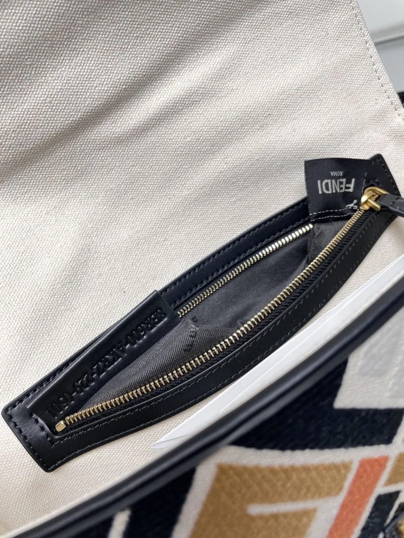 Fendi Baguette Bags 4222C-0860