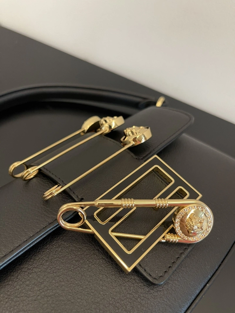 Fendi Baguette Bags 4222C-0885