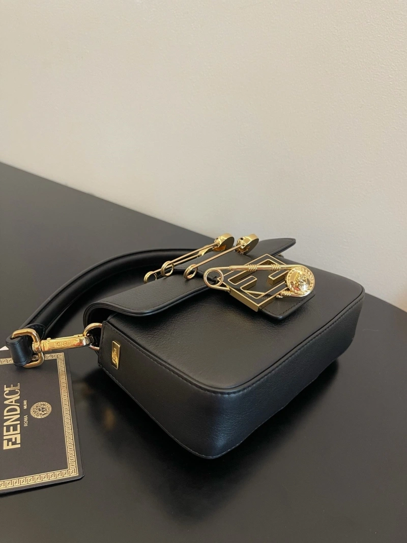 Fendi Baguette Bags 4222C-0885
