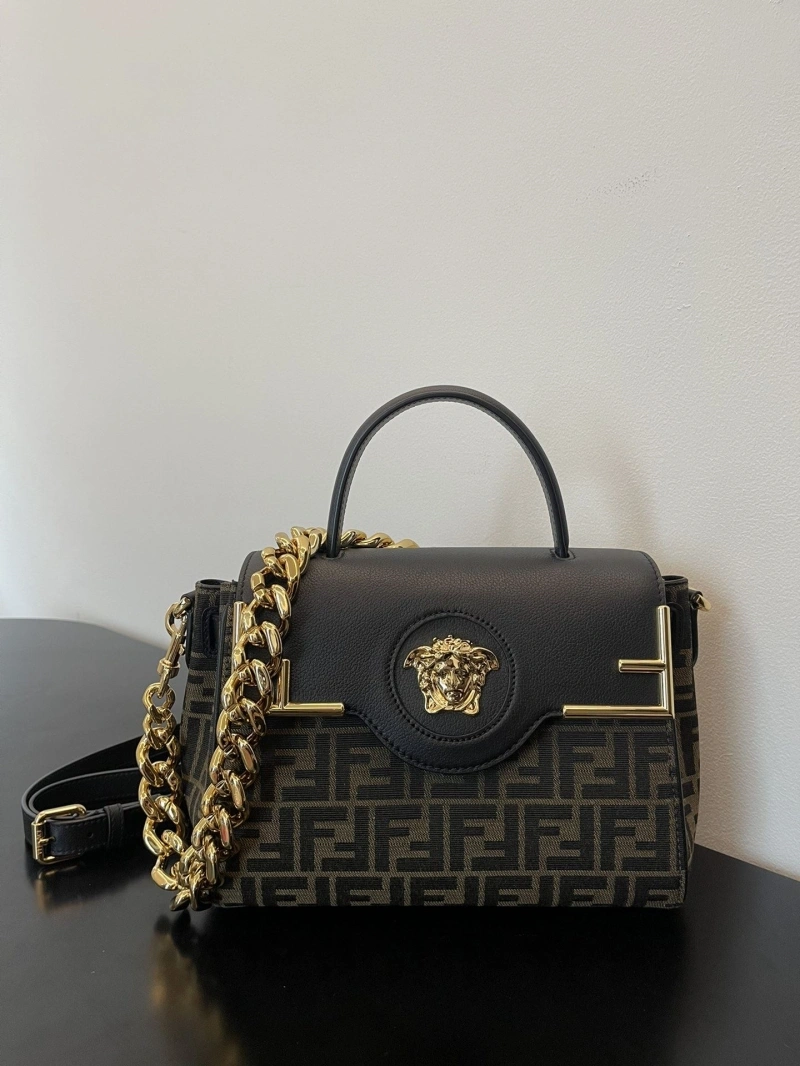 Fendi Top Handle Bags 4222C-0889