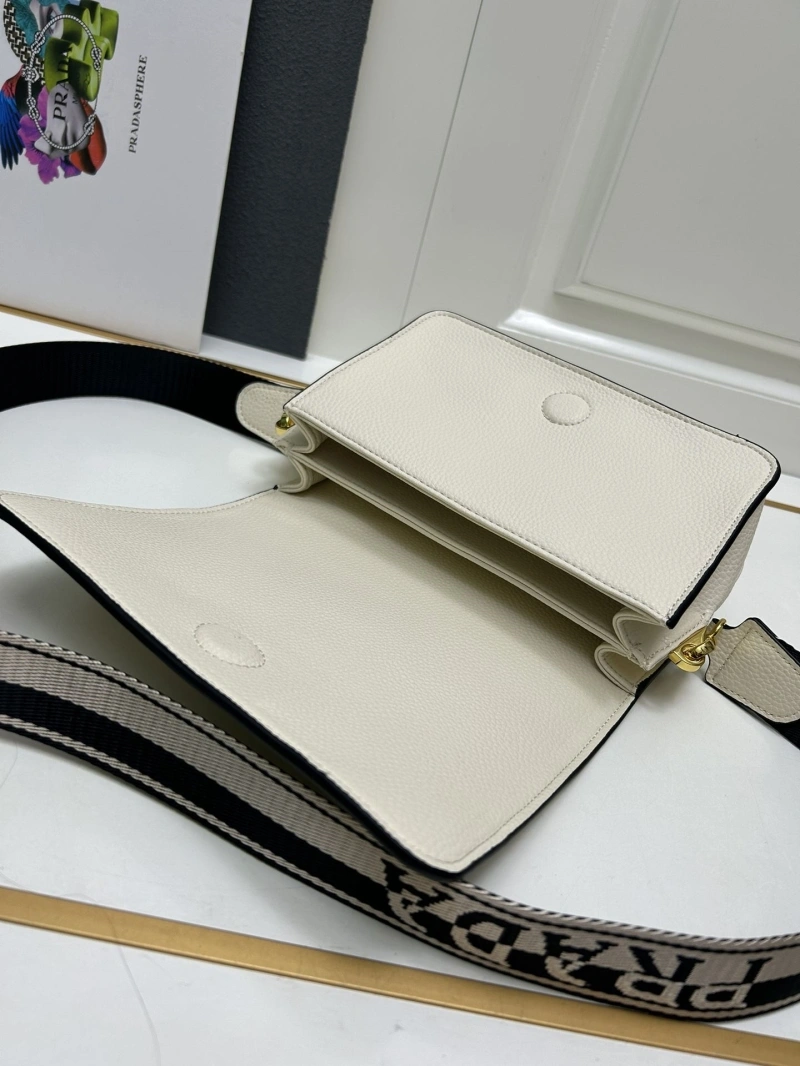 Prada Satchel Bags 4224-0142