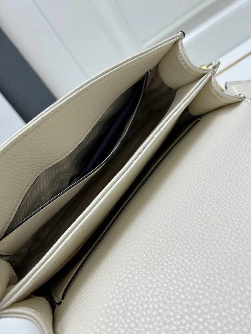 Prada Satchel Bags 4224-0142