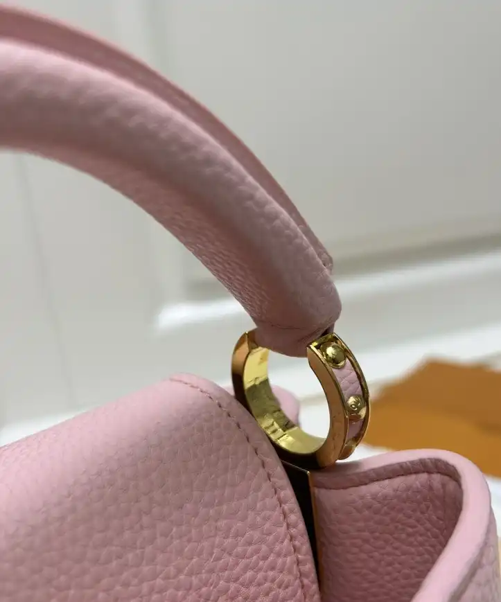 LV Capucines Bags 4224-0150