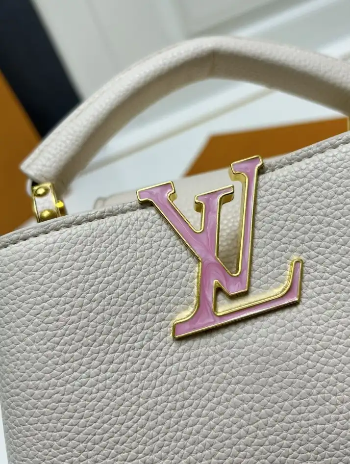 LV Capucines Bags 4224-0151