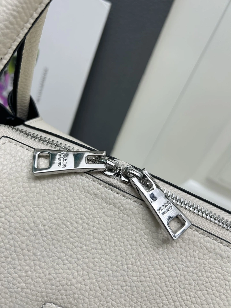 Prada Top Handle Bags 4224-0198