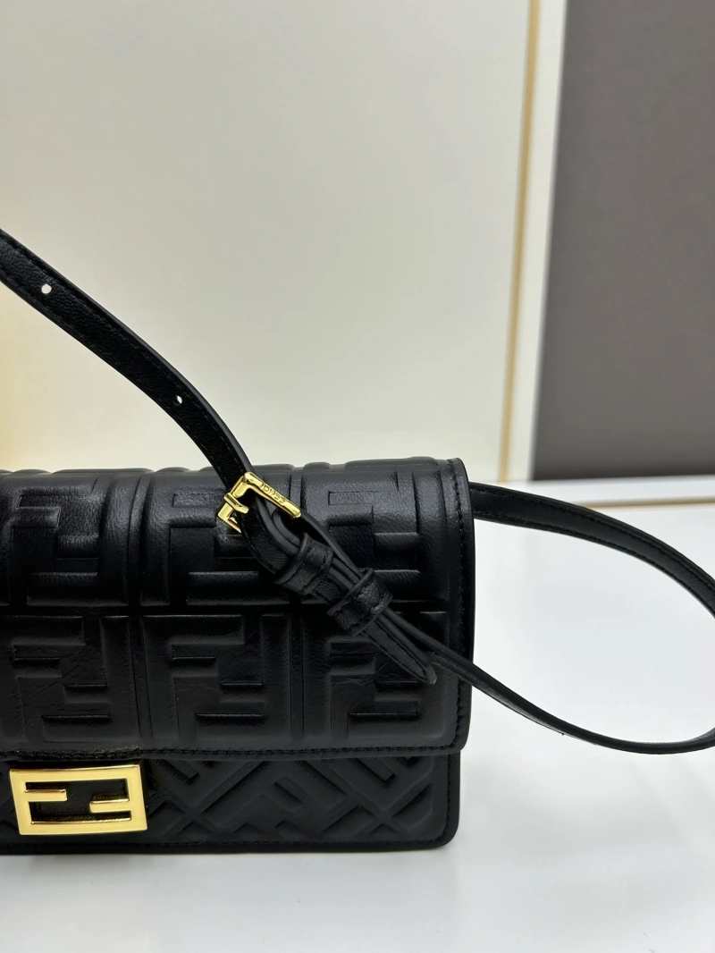 Fendi Satchel Bags 4224-0231