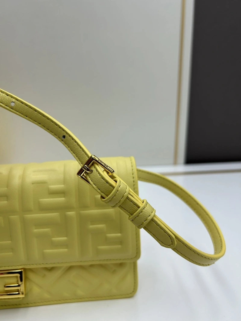 Fendi Satchel Bags 4224-0233